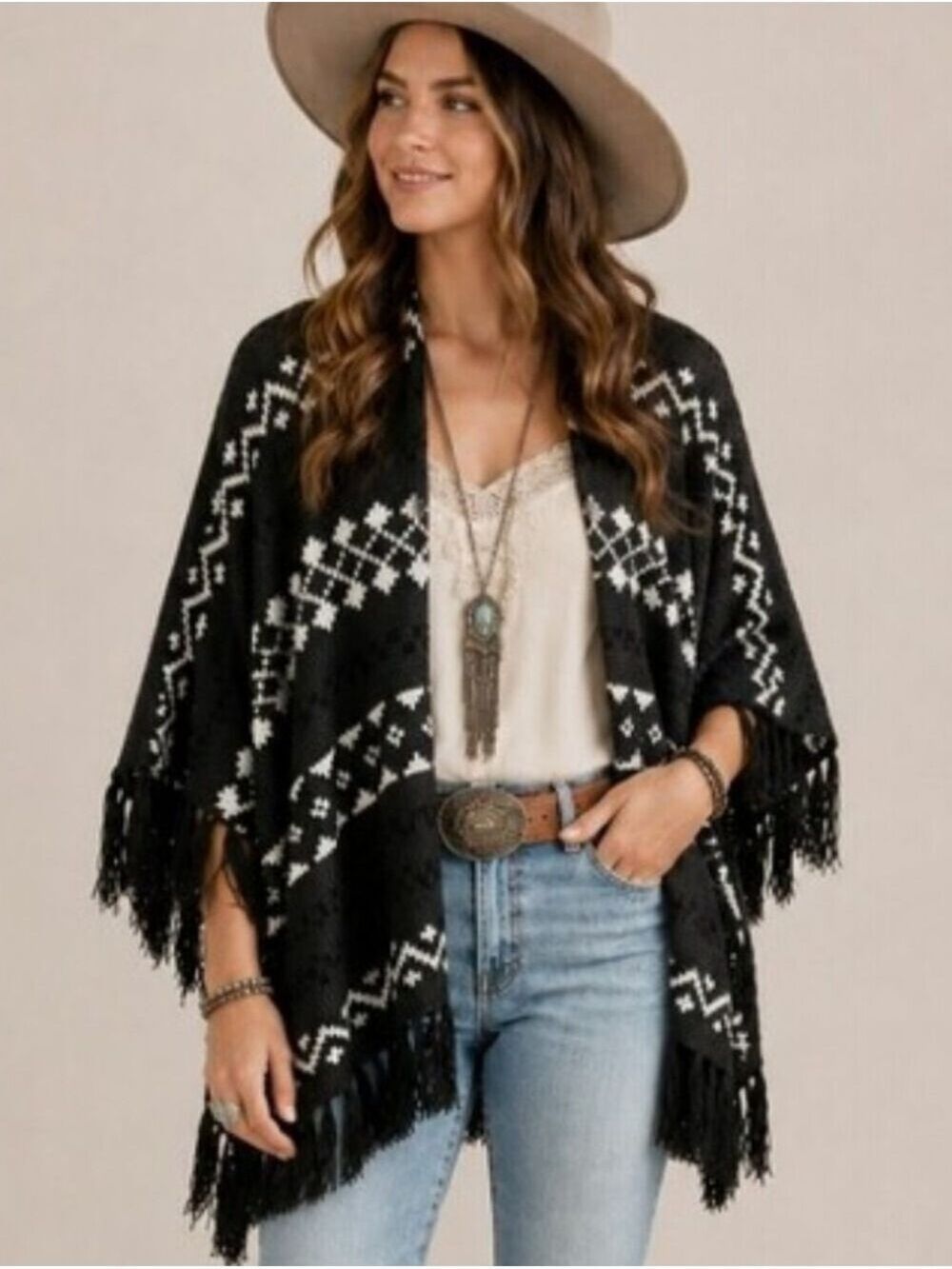 STUDIO S SHAWL / PONCHO SWEATER - EUC - ONE SIZE - SOFT, COZY AND VERSATILE